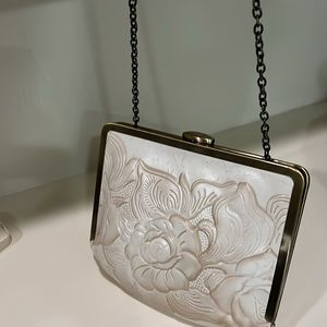 EUC Priscilla Nash clutch